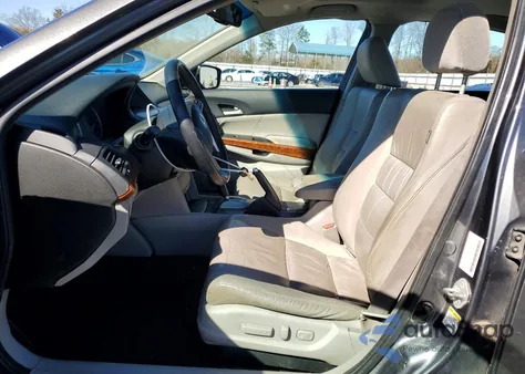 2011 Honda Accord Exl z USA, uszkodzony, nr VIN 1HGCP2F8XBA060531